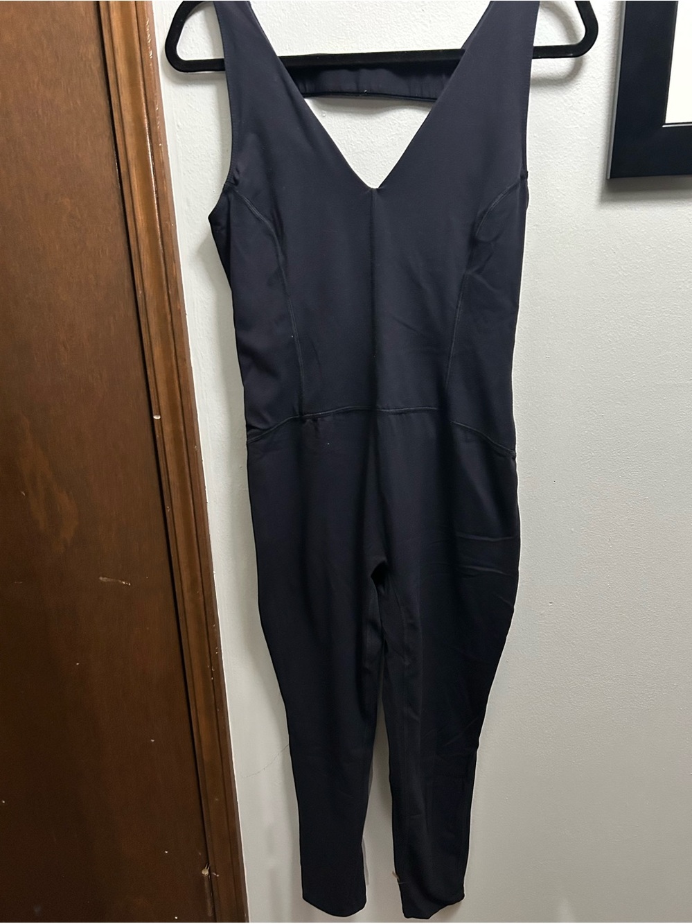 Free people V-Neck Sleeveless woman’s Jumpsuit in Black size L
